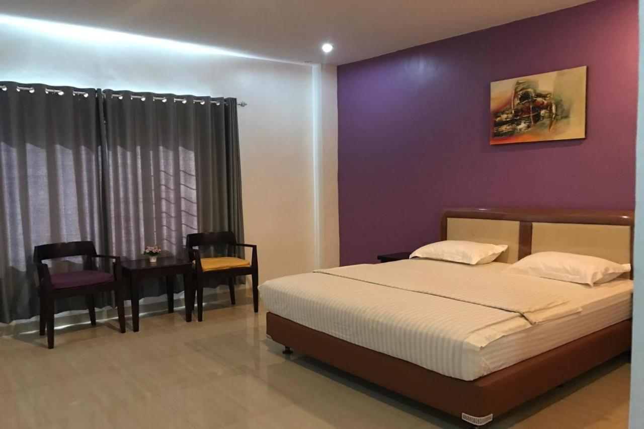 Liras Hotel Syariah Pulupanda Экстерьер фото